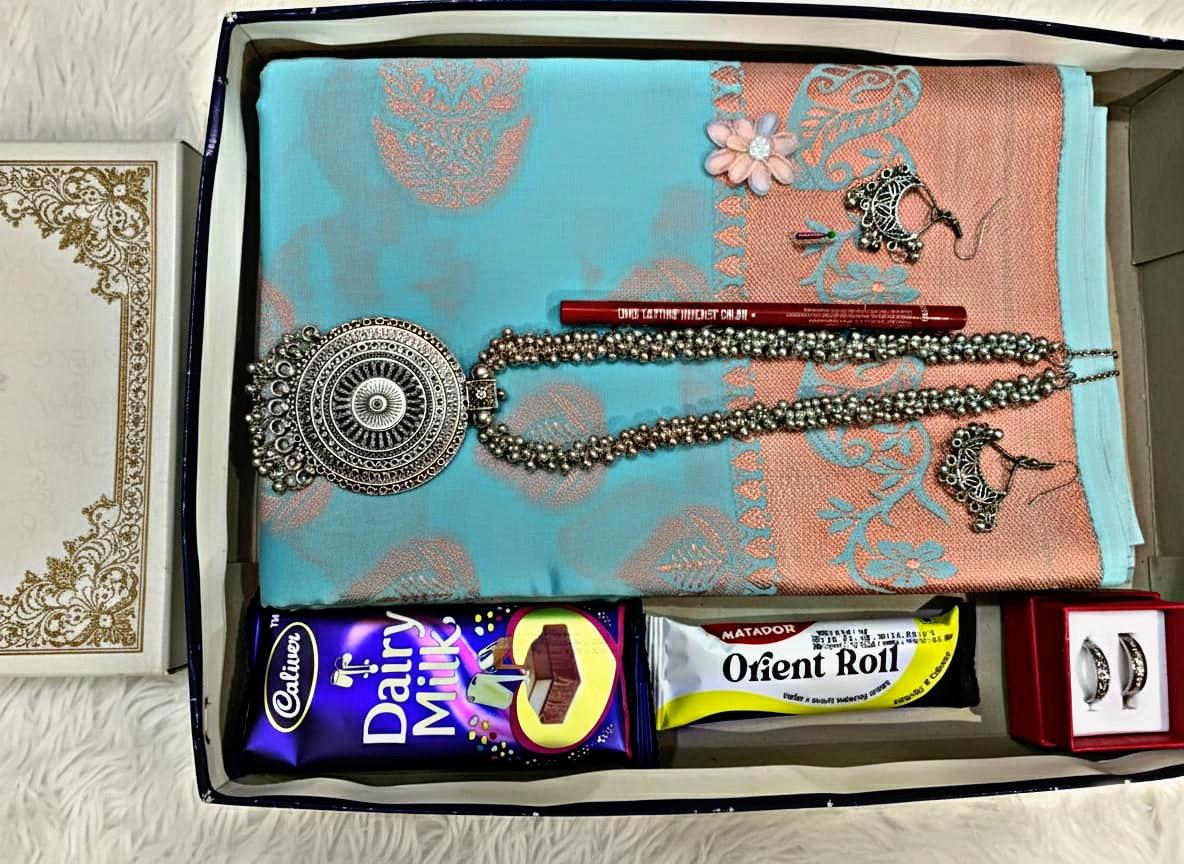 চমৎকার সাজে প্রিয়জন - Sky Blue